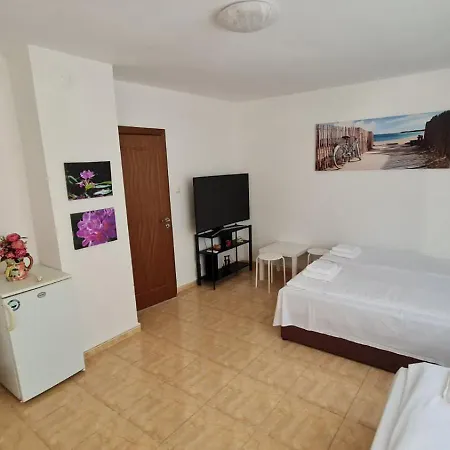 Apartament S *