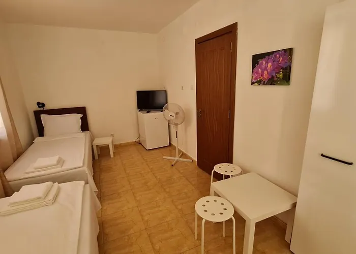 S Апартамент *